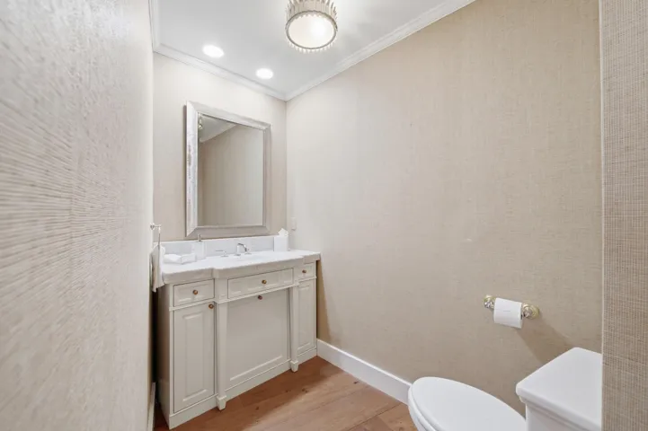 POWDER ROOM
