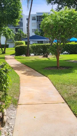 Walkway to pool