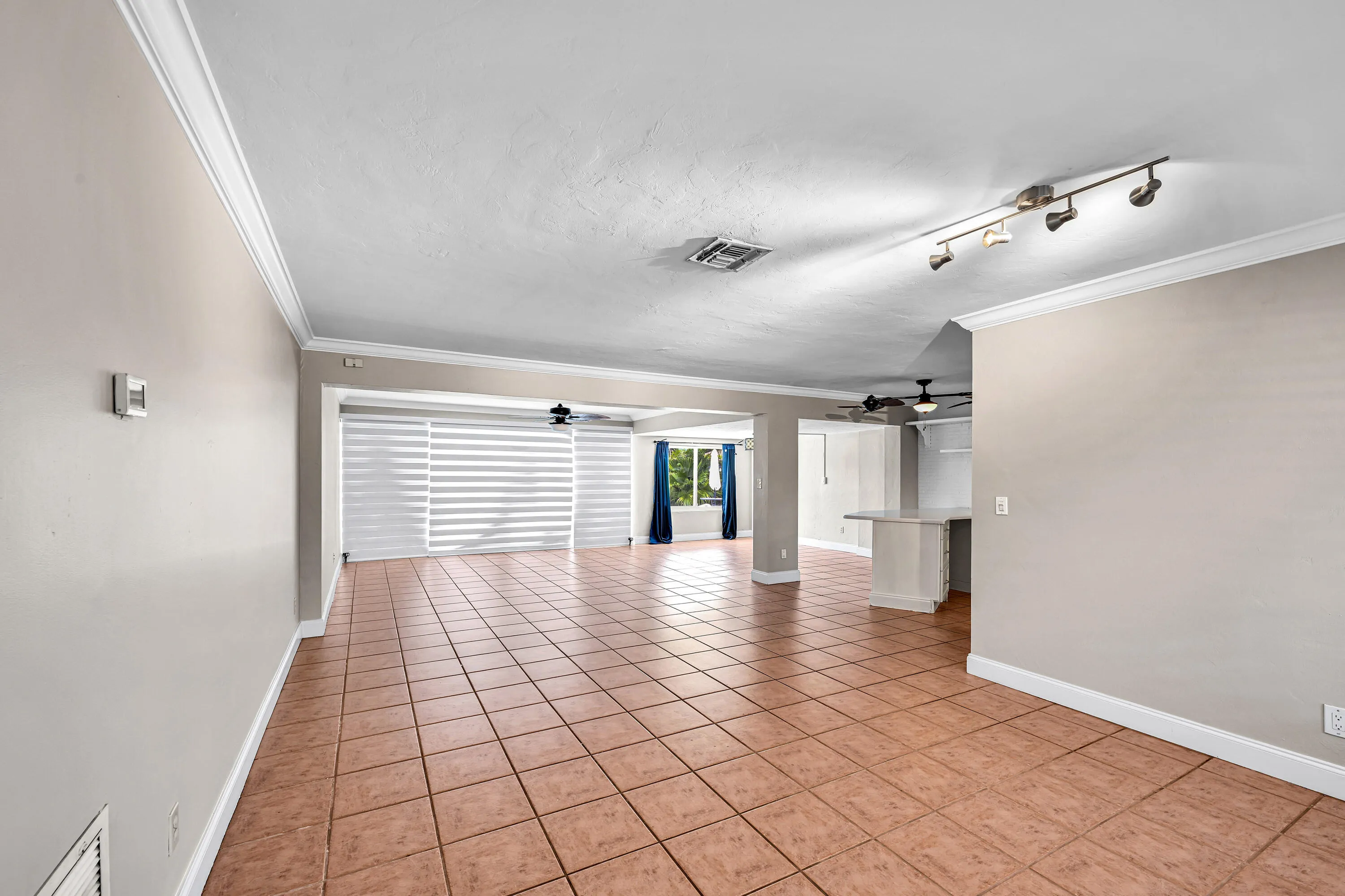 901 SE 12th Ave 00009