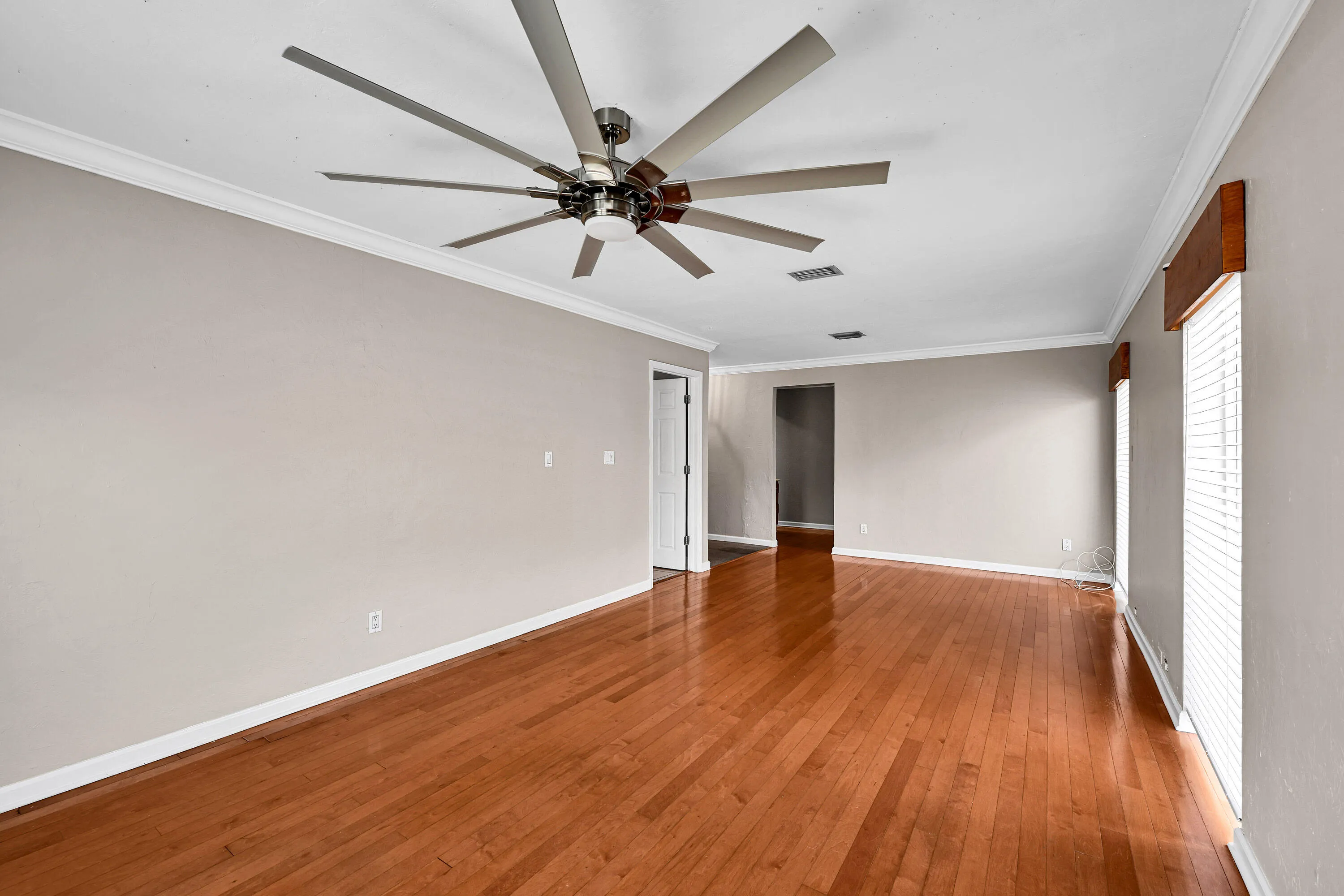 901 SE 12th Ave 00039