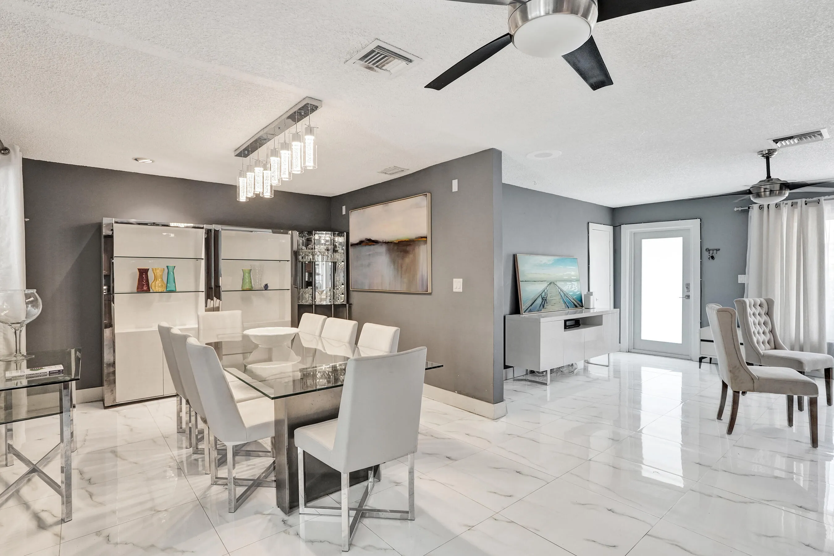 Dining/ Living