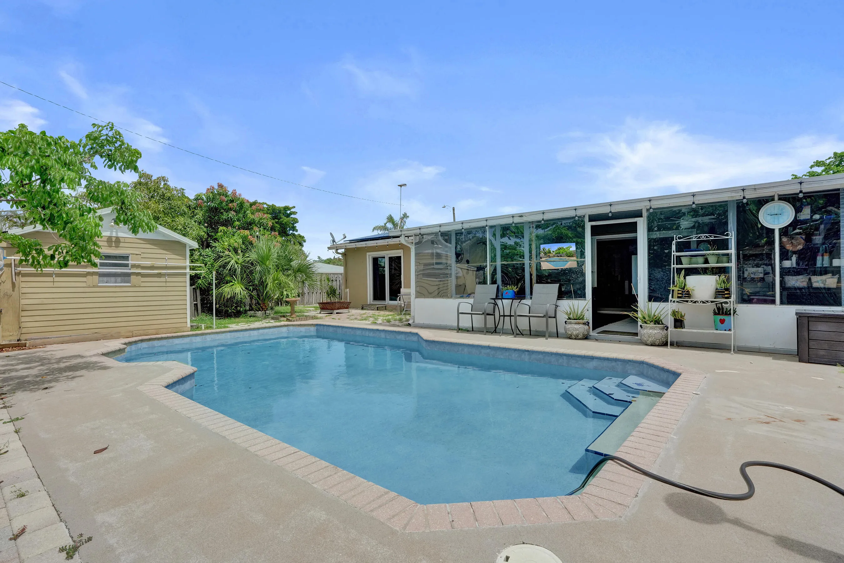 Pool