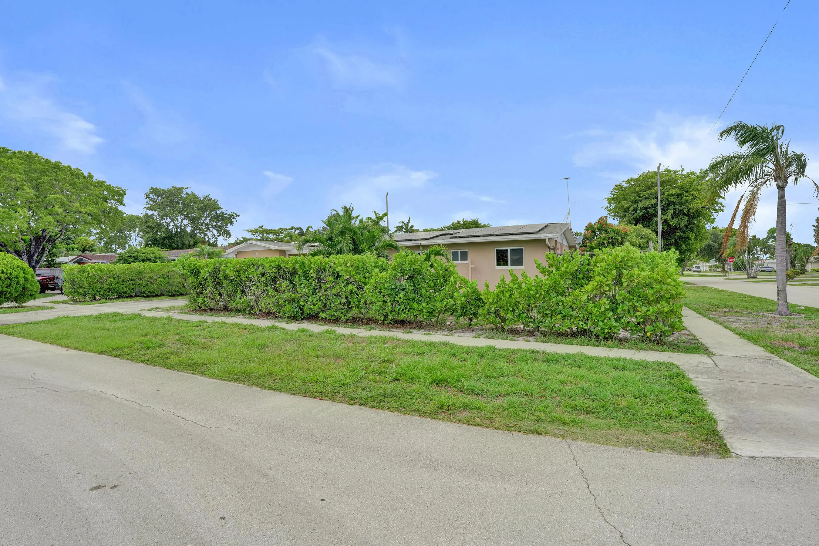 Front corner lot
