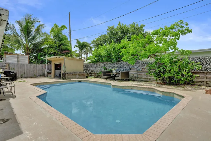 Heated gunite pool