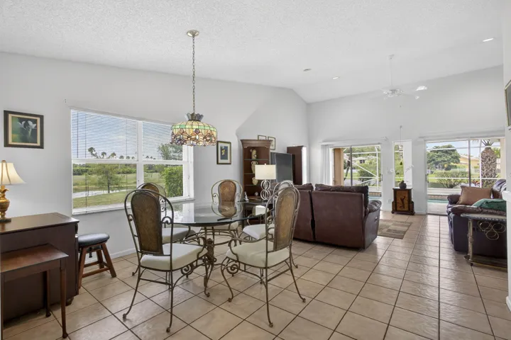 Dining / Living Room