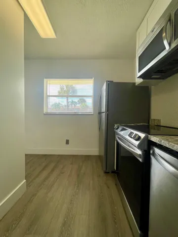 651- Pic 6