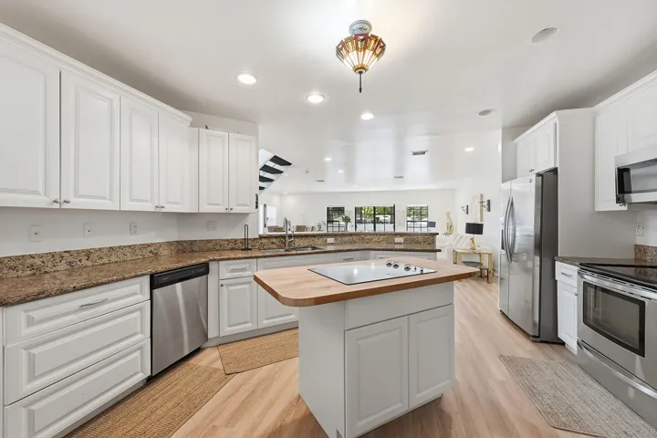 13_kitchen