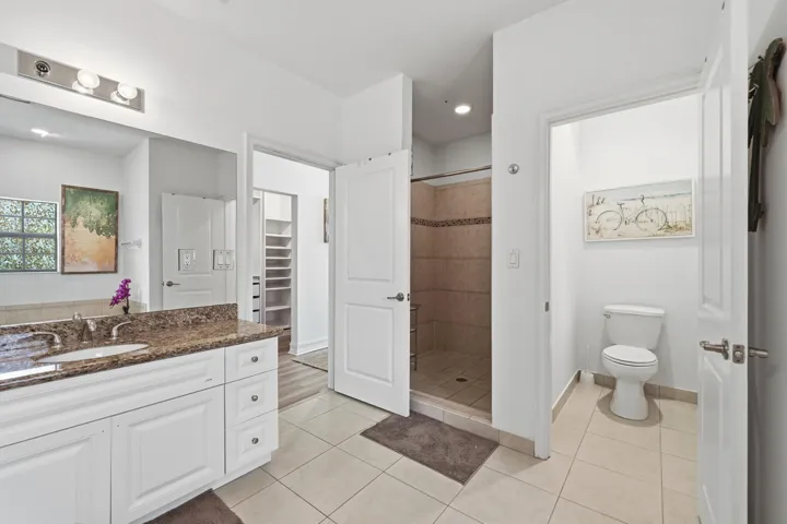 25_primary bathroom