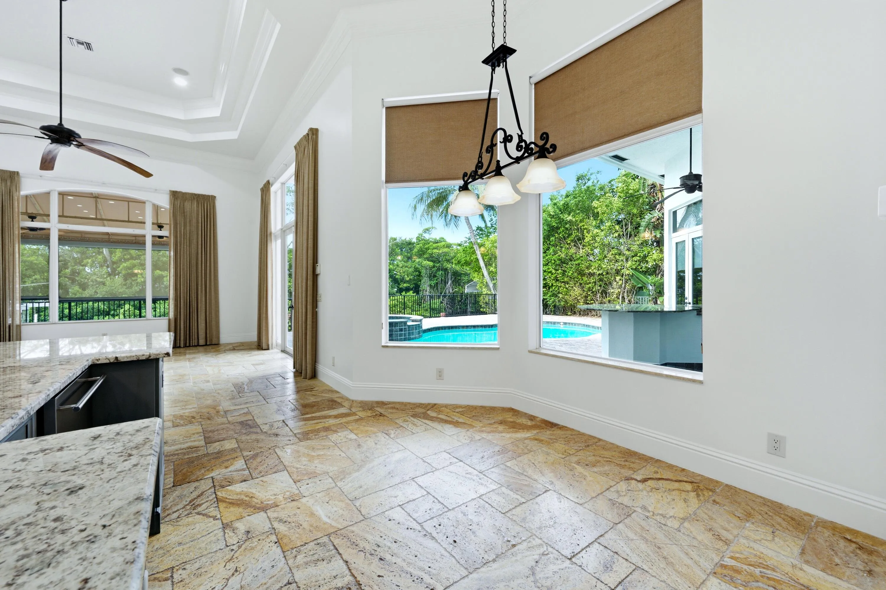 BREAKFAST NOOK