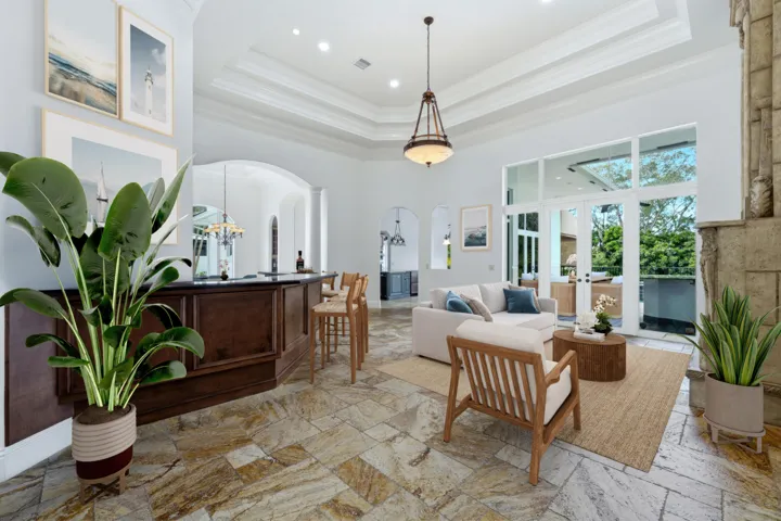 VIRTUAL STAGED LIVING ROOM