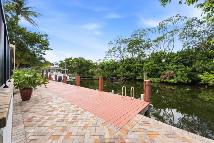 DOCK