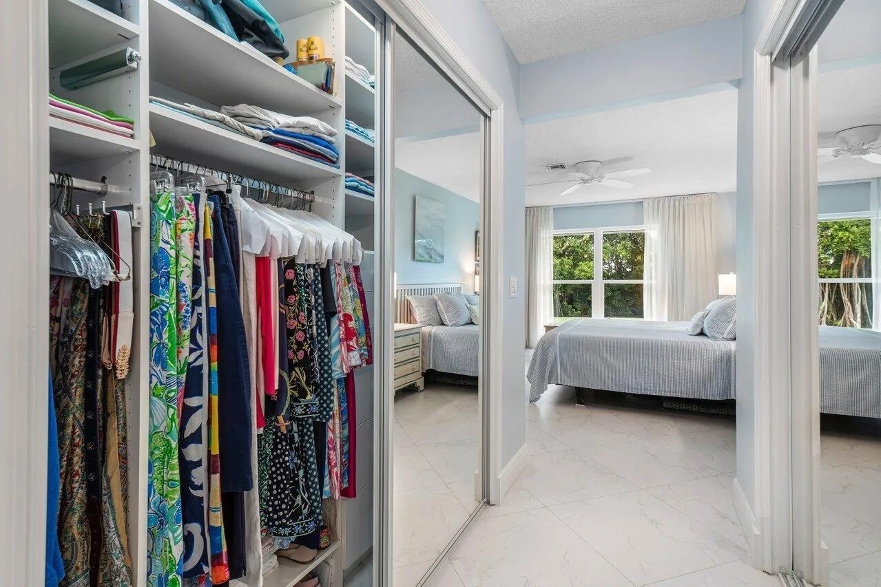 Main Bedroom Custom Closet