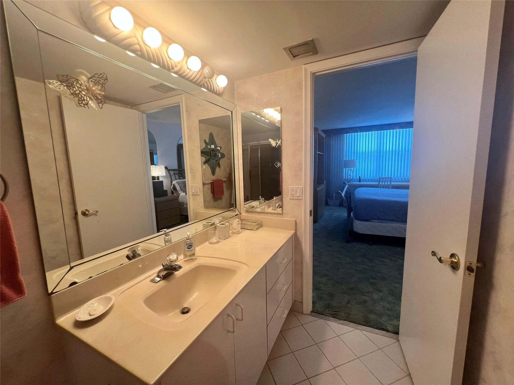 Primary bath