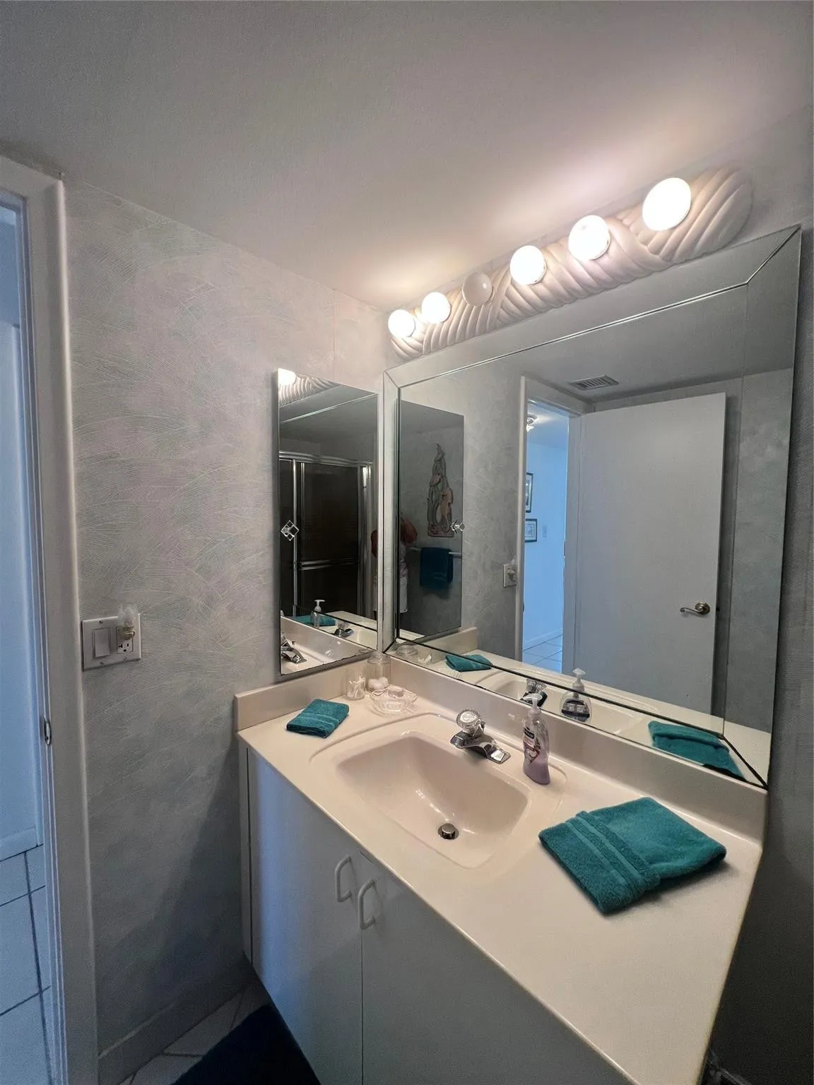 Guest bath