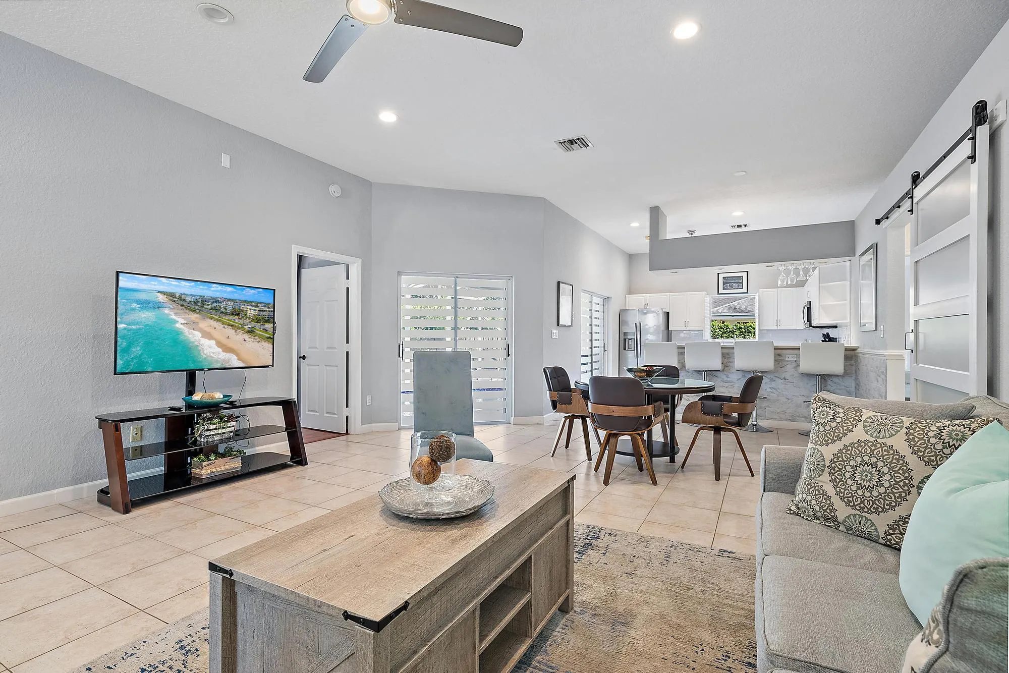 living room / dining room