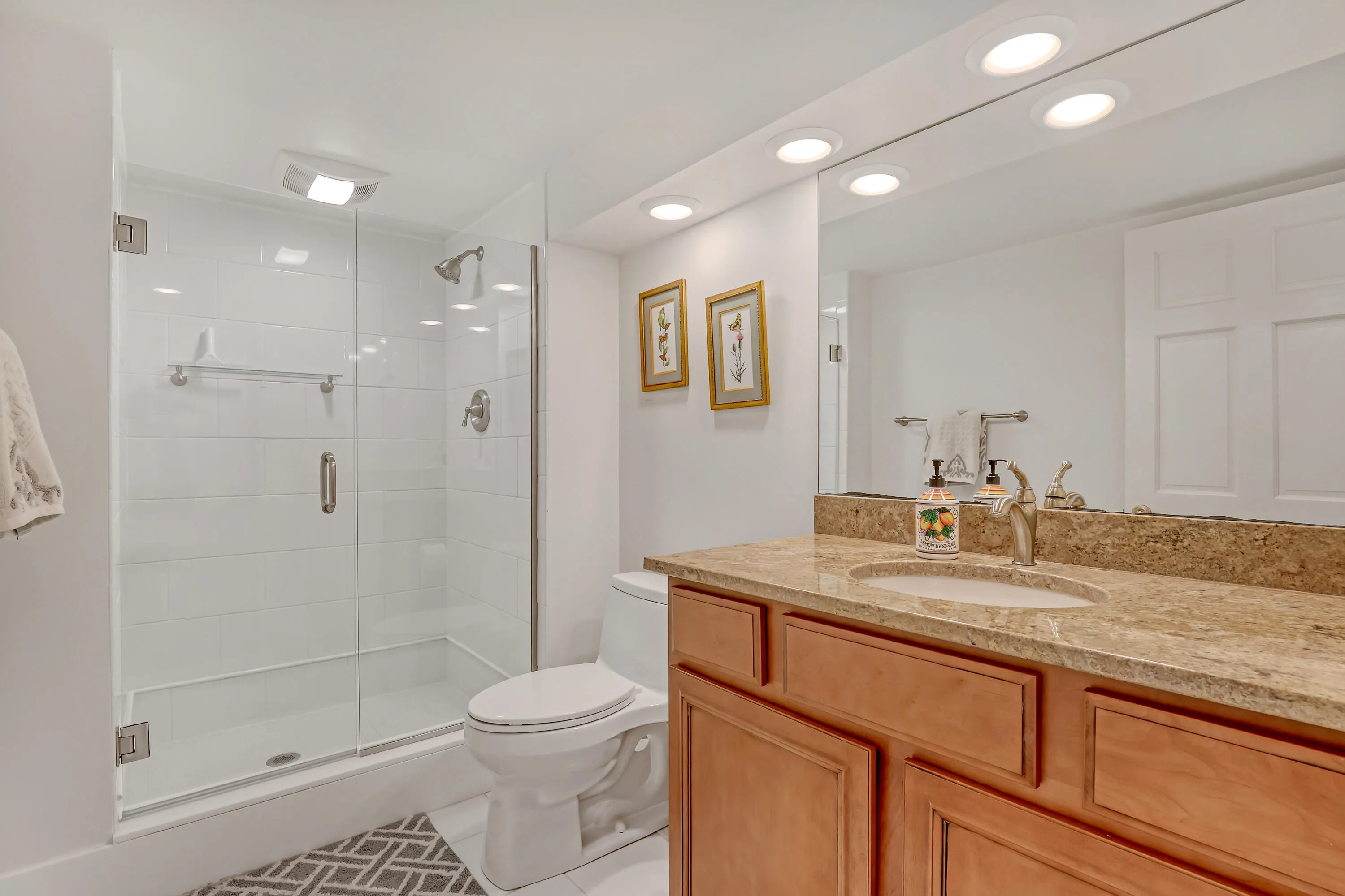 GUEST BATH