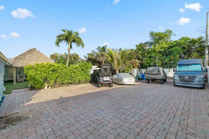 418 Oyster Road - 33.jpg-SMALL