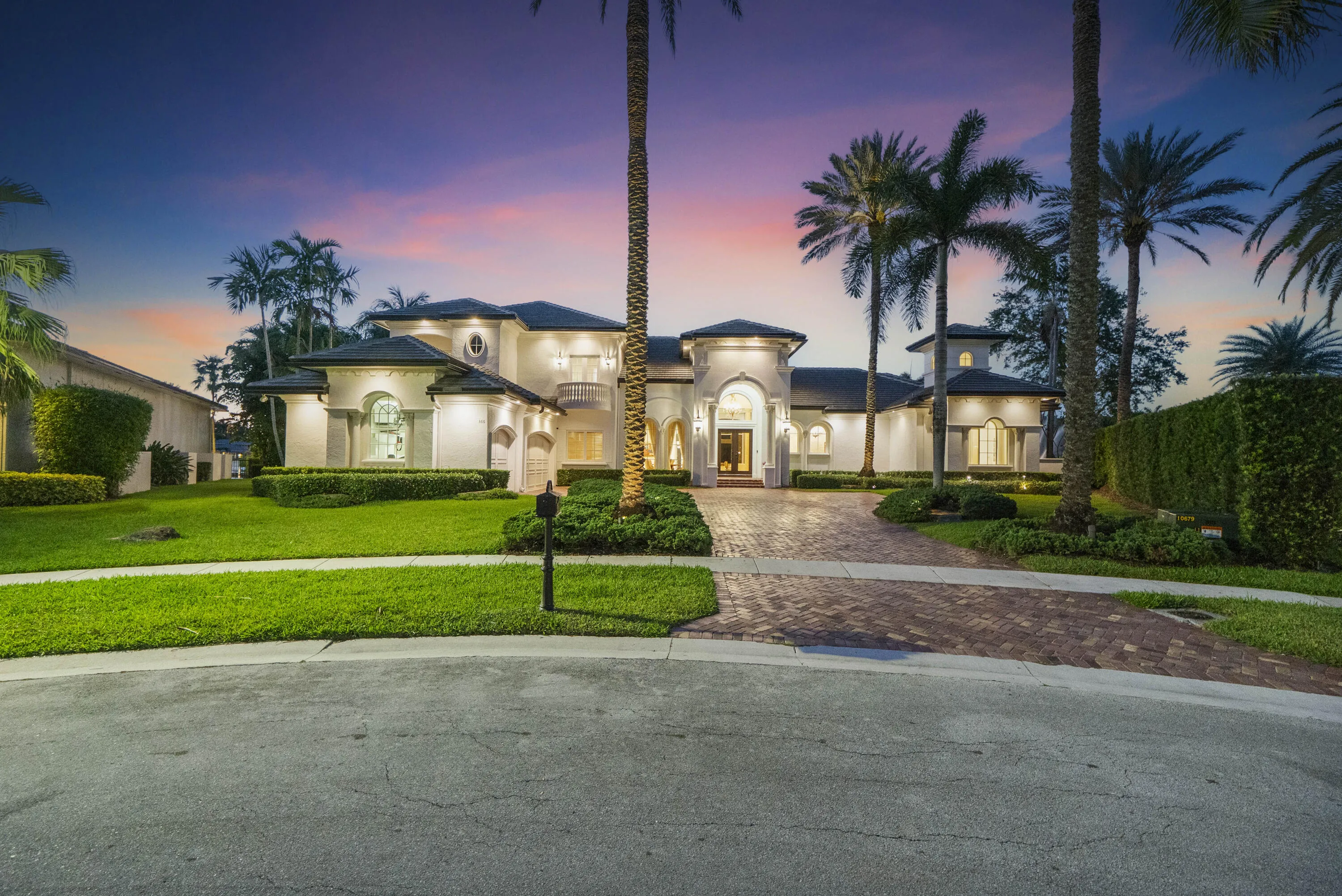 366 Sweet Bay Ave_045