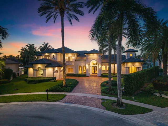 366 Sweet Bay Ave twilight_017