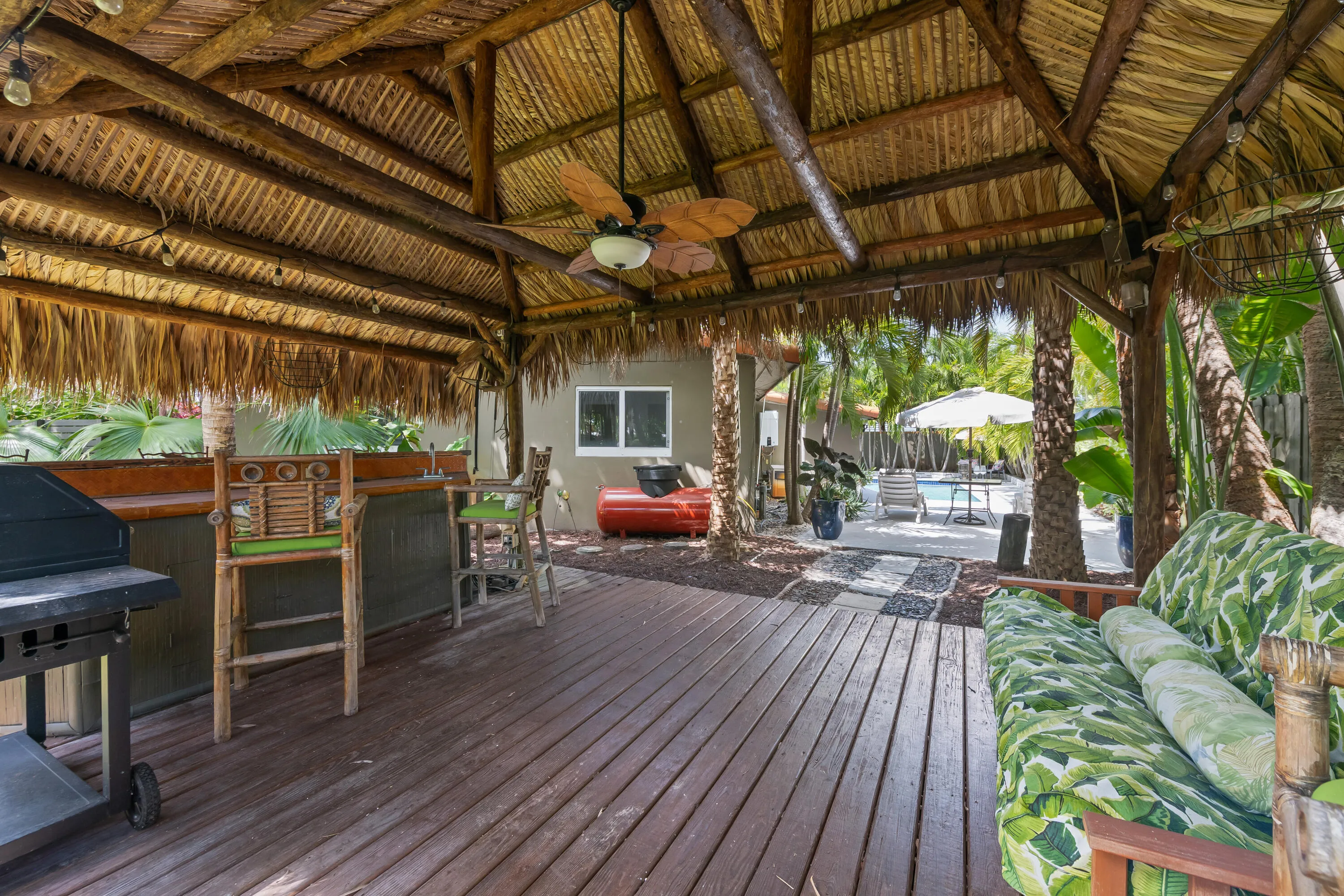 Tiki hut