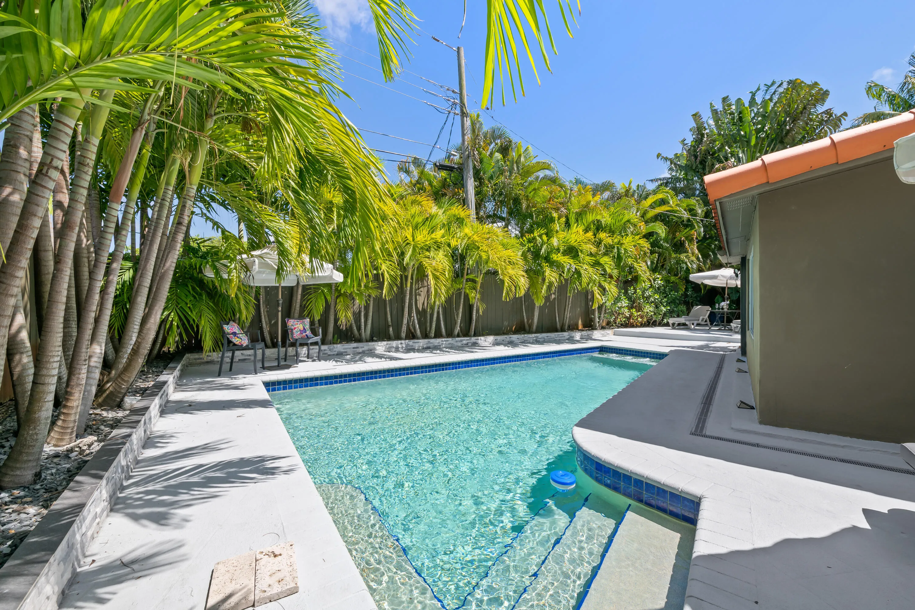 Pool area