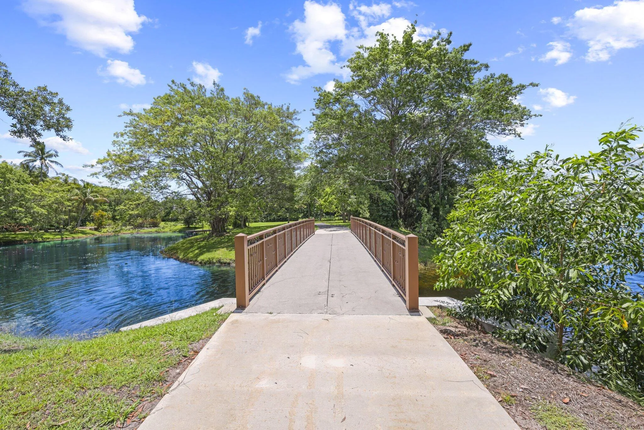 6001 Le Lac Road - 30.jpg-SMALL