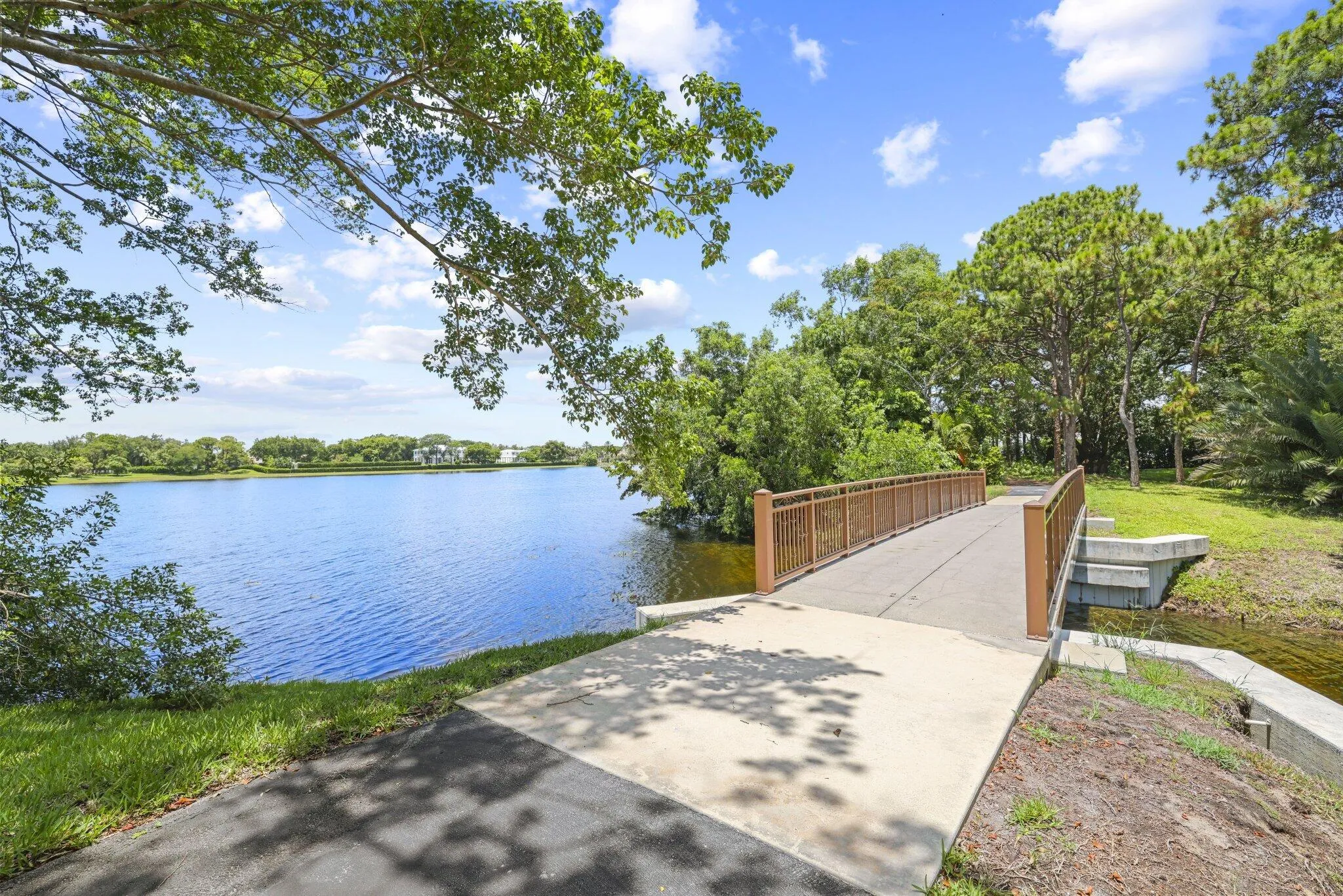 6001 Le Lac Road - 29.jpg-SMALL