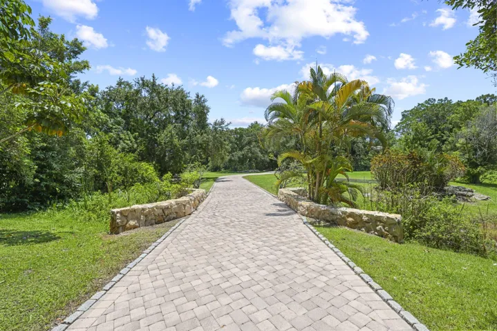6001 Le Lac Road - 25.jpg-SMALL