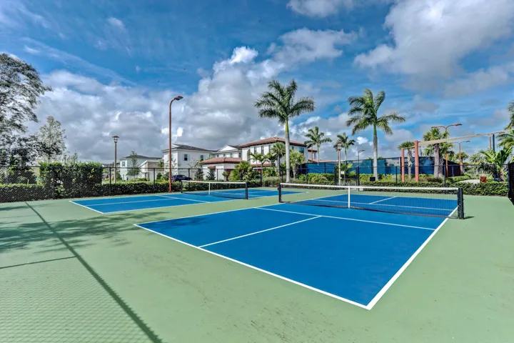 Alton Tennis