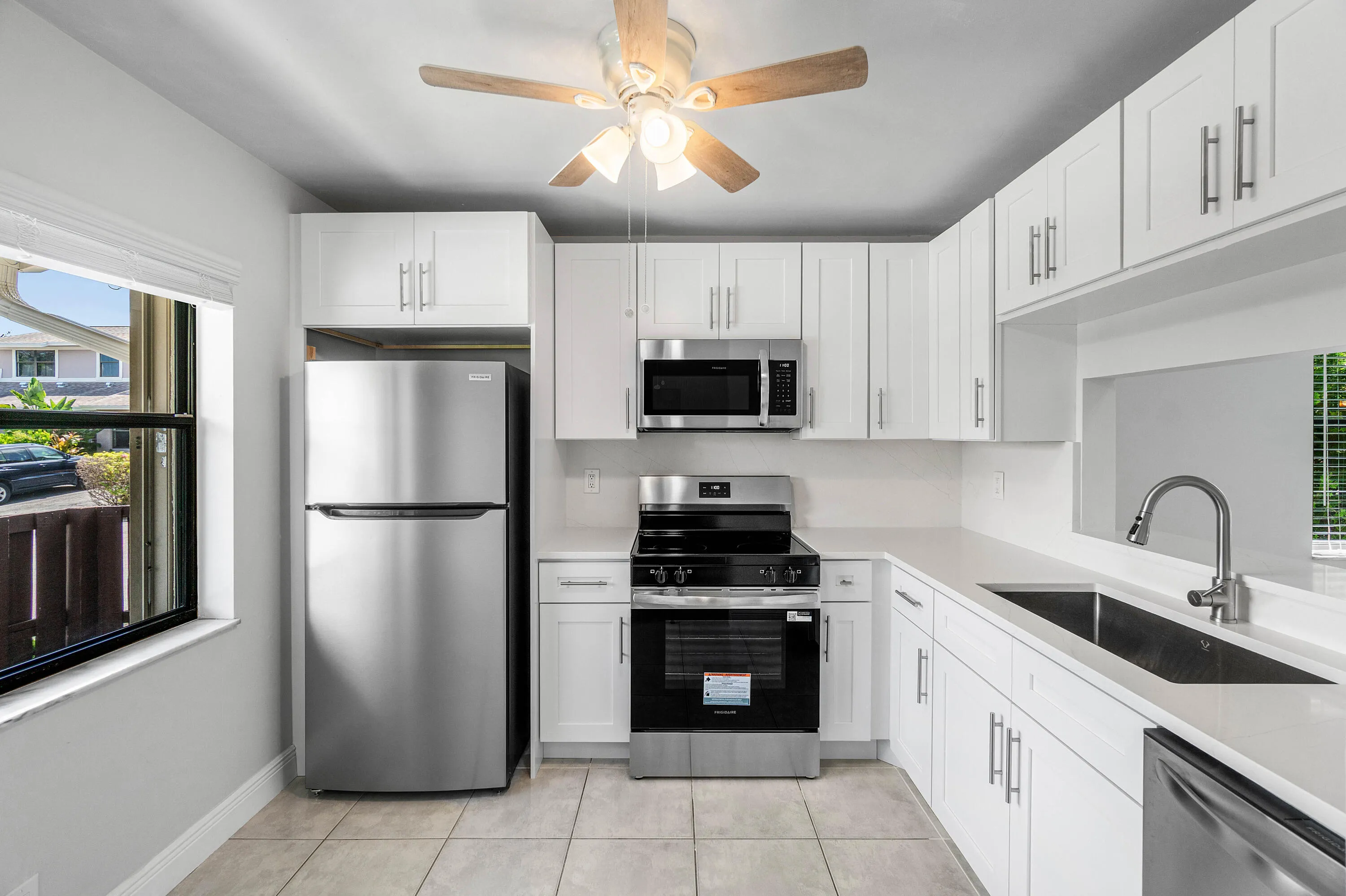 Fully updated kitchen