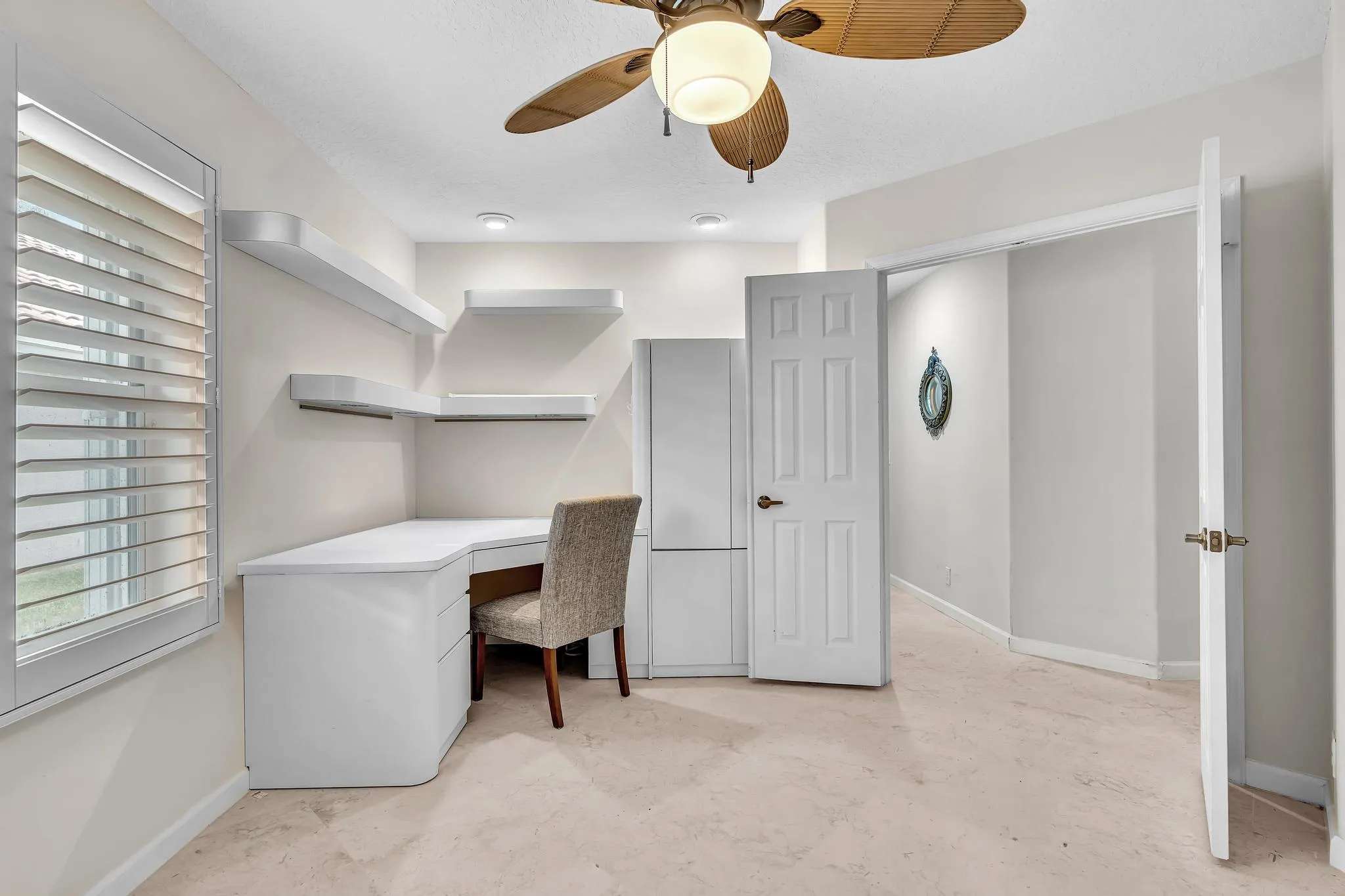 Den/3rd Bedroom