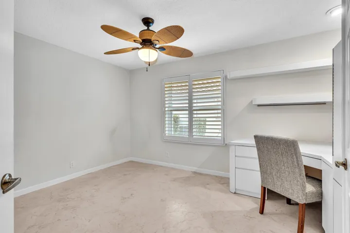 Den/3rd Bedroom