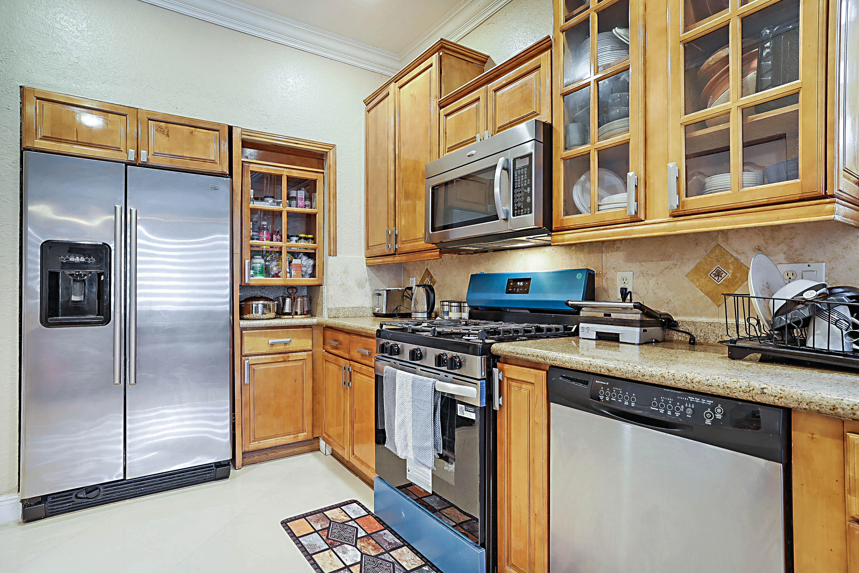 6401 SW 195th Ave -19
