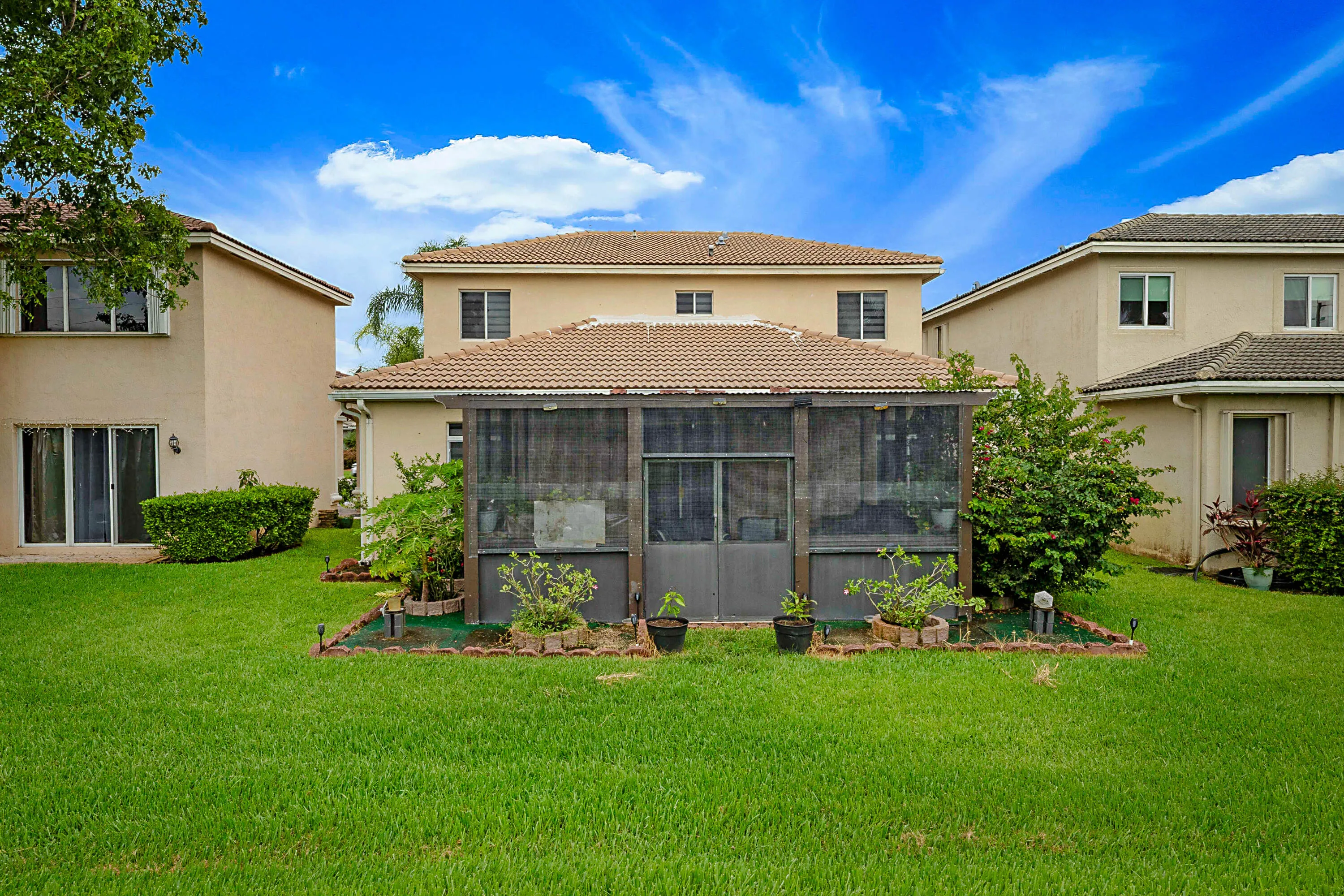 6401 SW 195th Ave -38