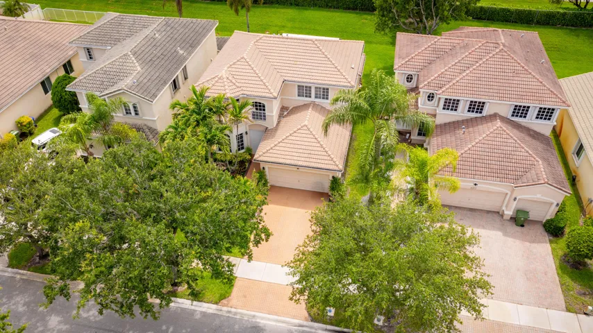 6401 SW 195th Ave -41