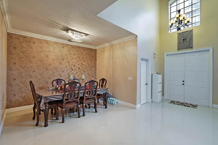 6401 SW 195th Ave -7