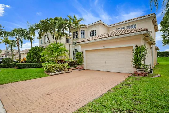 6401 SW 195th Ave -34