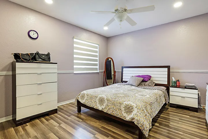 6401 SW 195th Ave -28
