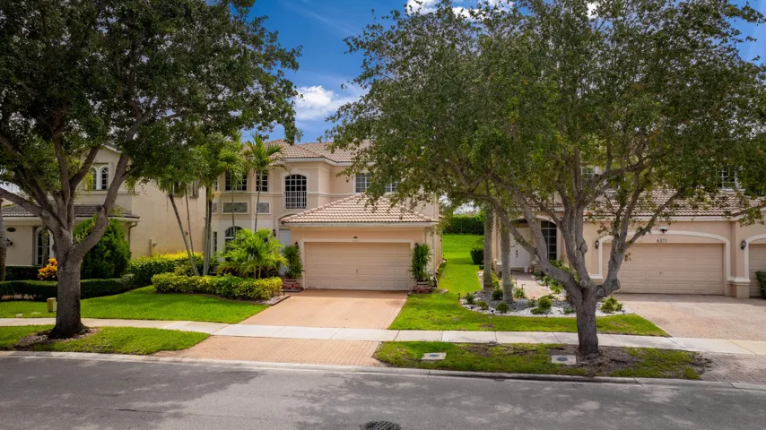 6401 SW 195th Ave -40