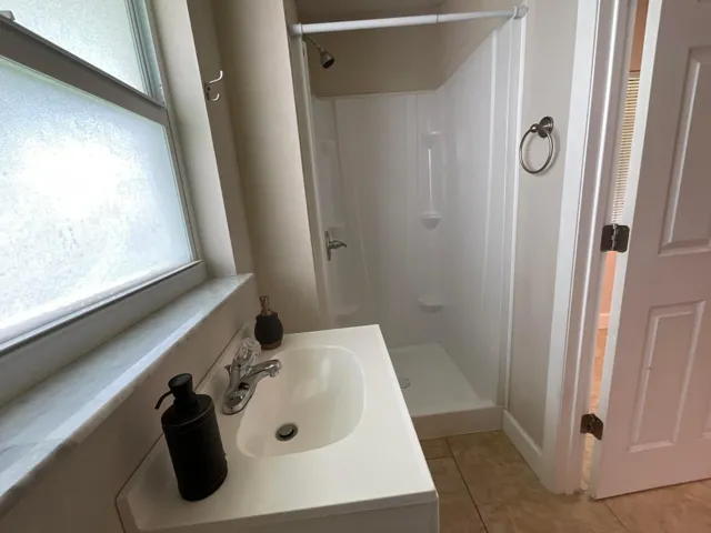 2nd bathroom