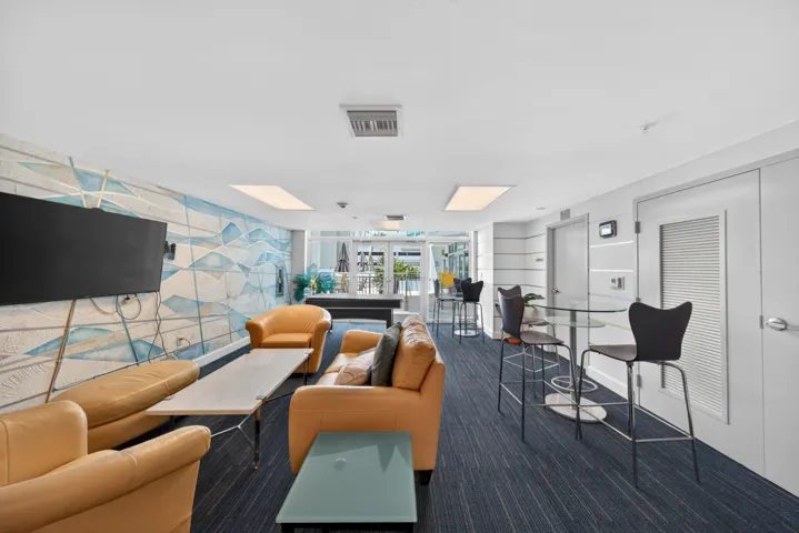 Resident Lounge & Party Room