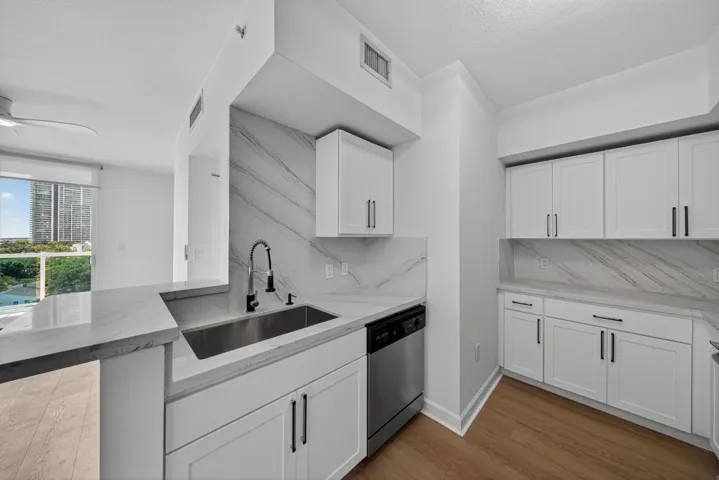 Modern Kitchen