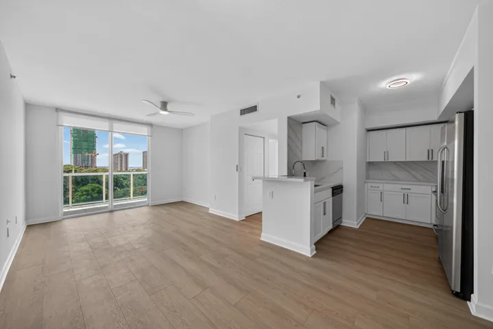 Spacious Living Room