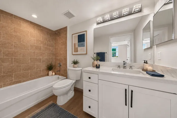 Bathroom2
