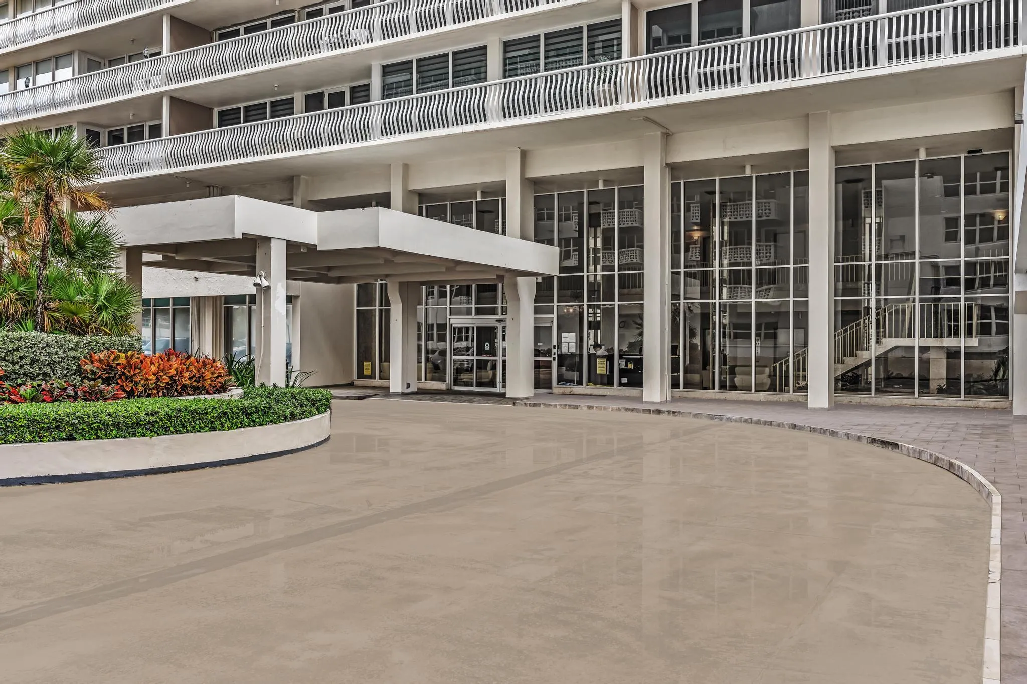 Entrance to the Ocean Club