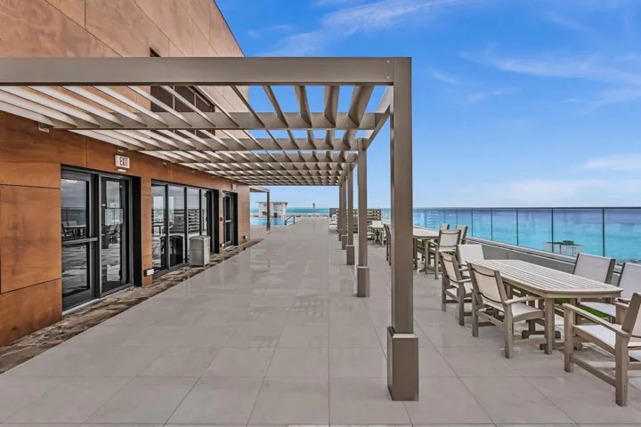 Roof top Pool Entrance