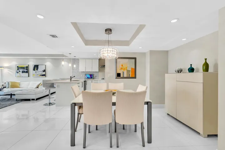 Spacious Floor Plan Open layout for entertaining