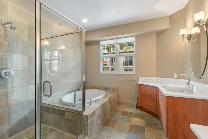 25-web-or-mls-2617 NE 14th Ave 109, Wilt