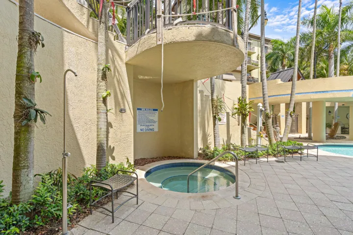 38-web-or-mls-2617 NE 14th Ave 109, Wilt