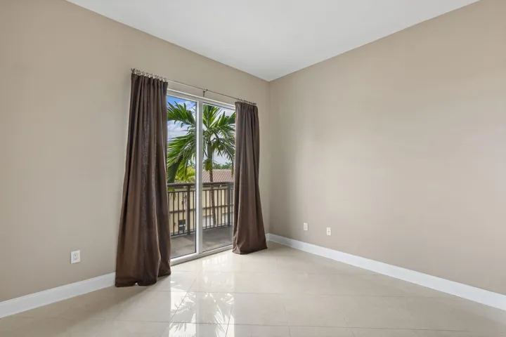 27-web-or-mls-2617 NE 14th Ave 109, Wilt